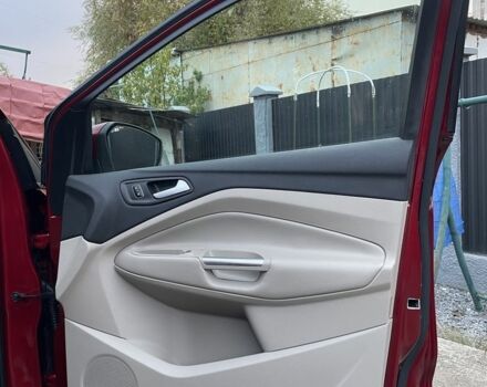 Червоний Форд Ескейп, об'ємом двигуна 1.5 л та пробігом 72 тис. км за 15850 $, фото 10 на Automoto.ua