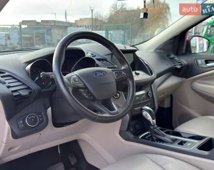 Червоний Форд Ескейп, об'ємом двигуна 1.5 л та пробігом 72 тис. км за 15900 $, фото 10 на Automoto.ua