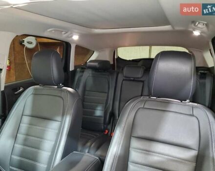 Красный Форд Эскейп, объемом двигателя 2 л и пробегом 38 тыс. км за 2800 $, фото 9 на Automoto.ua