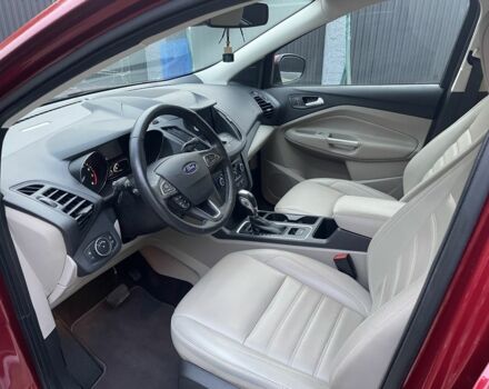 Червоний Форд Ескейп, об'ємом двигуна 1.5 л та пробігом 72 тис. км за 15850 $, фото 5 на Automoto.ua