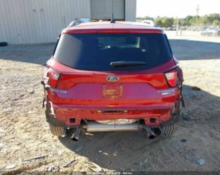 Красный Форд Эскейп, объемом двигателя 2 л и пробегом 52 тыс. км за 3000 $, фото 14 на Automoto.ua