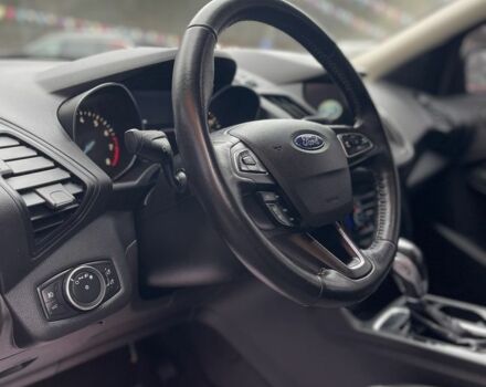 Червоний Форд Ескейп, об'ємом двигуна 2 л та пробігом 80 тис. км за 14200 $, фото 9 на Automoto.ua