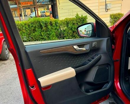 Красный Форд Эскейп, объемом двигателя 2.5 л и пробегом 17 тыс. км за 23500 $, фото 4 на Automoto.ua