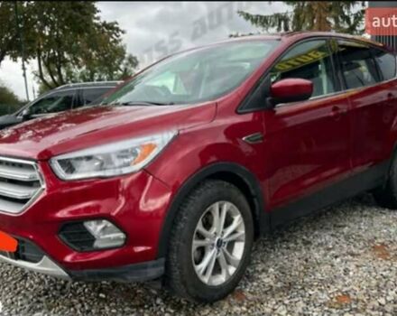 Красный Форд Эскейп, объемом двигателя 1.5 л и пробегом 83 тыс. км за 15100 $, фото 2 на Automoto.ua