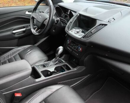 Червоний Форд Ескейп, об'ємом двигуна 2 л та пробігом 76 тис. км за 13900 $, фото 13 на Automoto.ua