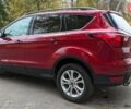 Красный Форд Эскейп, объемом двигателя 2 л и пробегом 140 тыс. км за 14800 $, фото 5 на Automoto.ua