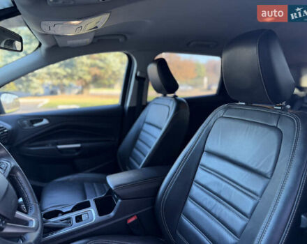 Червоний Форд Ескейп, об'ємом двигуна 2 л та пробігом 76 тис. км за 13600 $, фото 48 на Automoto.ua