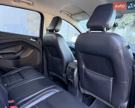 Червоний Форд Ескейп, об'ємом двигуна 2 л та пробігом 76 тис. км за 13600 $, фото 53 на Automoto.ua