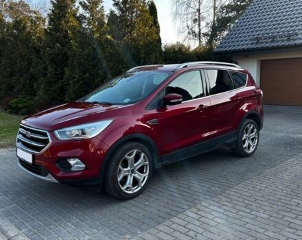 Красный Форд Эскейп, объемом двигателя 2 л и пробегом 108 тыс. км за 8900 $, фото 3 на Automoto.ua