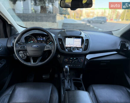 Червоний Форд Ескейп, об'ємом двигуна 2 л та пробігом 76 тис. км за 13600 $, фото 41 на Automoto.ua