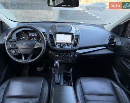 Червоний Форд Ескейп, об'ємом двигуна 2 л та пробігом 76 тис. км за 13600 $, фото 40 на Automoto.ua