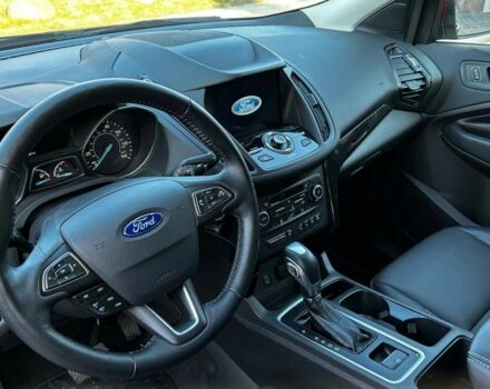 Красный Форд Эскейп, объемом двигателя 2 л и пробегом 108 тыс. км за 8900 $, фото 8 на Automoto.ua