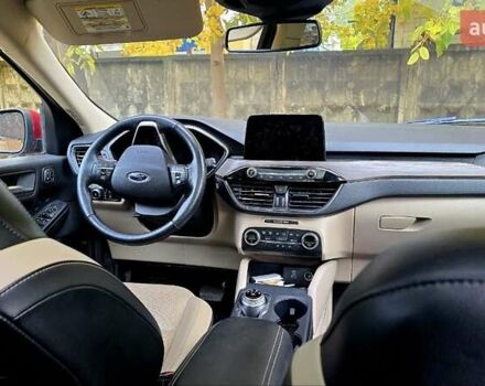 Форд Эскейп 2020 в Луцке на Automoto.ua Красный Форд Эскейп, объемом двигателя 2 л и пробегом 71 тыс. км за 22500 $, фото 9 на Automoto.ua