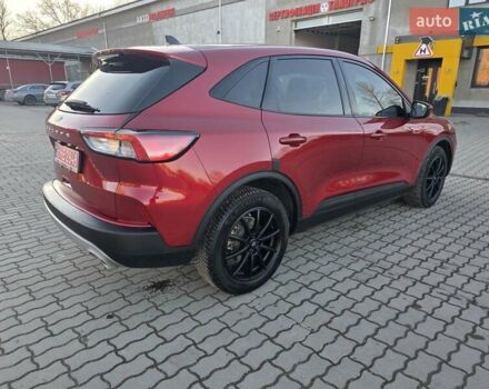 Красный Форд Эскейп, объемом двигателя 1.5 л и пробегом 113 тыс. км за 15000 $, фото 3 на Automoto.ua