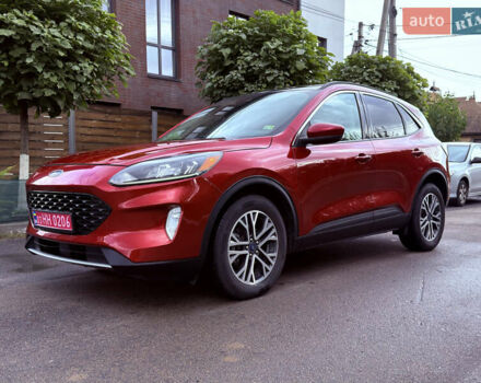 Красный Форд Эскейп, объемом двигателя 2 л и пробегом 153 тыс. км за 18700 $, фото 5 на Automoto.ua