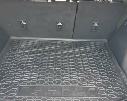 Красный Форд Эскейп, объемом двигателя 2.49 л и пробегом 124 тыс. км за 21900 $, фото 32 на Automoto.ua