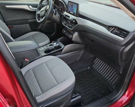 Красный Форд Эскейп, объемом двигателя 1.5 л и пробегом 113 тыс. км за 15000 $, фото 9 на Automoto.ua