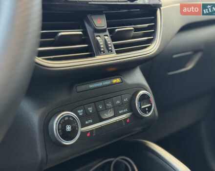 Красный Форд Эскейп, объемом двигателя 2.49 л и пробегом 60 тыс. км за 24300 $, фото 42 на Automoto.ua