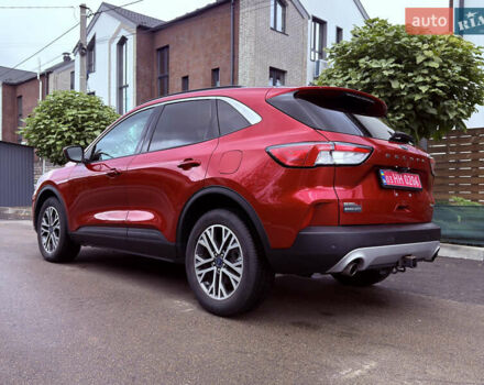 Красный Форд Эскейп, объемом двигателя 2 л и пробегом 153 тыс. км за 18700 $, фото 11 на Automoto.ua