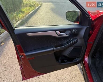 Червоний Форд Ескейп, об'ємом двигуна 2 л та пробігом 153 тис. км за 17900 $, фото 25 на Automoto.ua