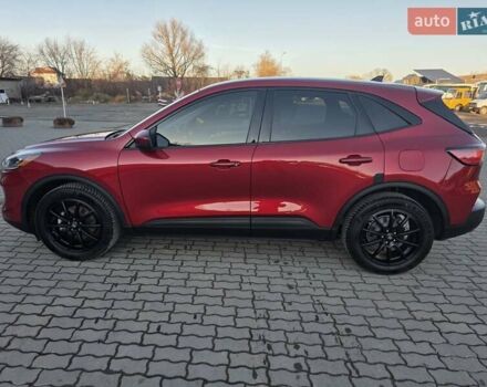 Красный Форд Эскейп, объемом двигателя 1.5 л и пробегом 113 тыс. км за 15000 $, фото 4 на Automoto.ua