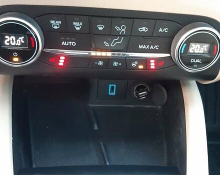 Красный Форд Эскейп, объемом двигателя 2.49 л и пробегом 124 тыс. км за 21900 $, фото 15 на Automoto.ua