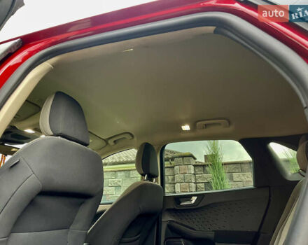 Червоний Форд Ескейп, об'ємом двигуна 1.5 л та пробігом 50 тис. км за 14999 $, фото 10 на Automoto.ua