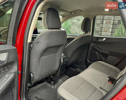 Форд Эскейп 2020 в Ровно на Automoto.ua Красный Форд Эскейп, объемом двигателя 1.5 л и пробегом 50 тыс. км за 14900 $, фото 12 на Automoto.ua