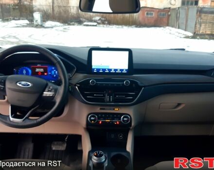 Красный Форд Эскейп, объемом двигателя 2.5 л и пробегом 118 тыс. км за 22900 $, фото 3 на Automoto.ua