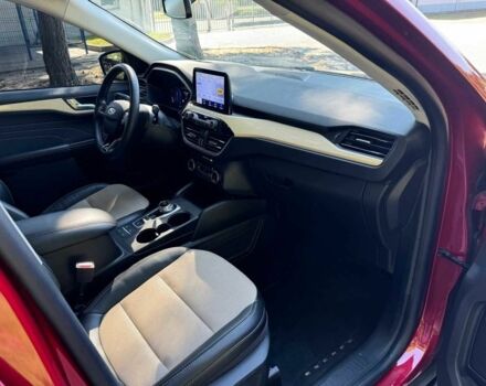 Красный Форд Эскейп, объемом двигателя 2 л и пробегом 83 тыс. км за 11999 $, фото 12 на Automoto.ua