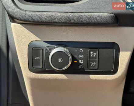 Червоний Форд Ескейп, об'ємом двигуна 1.5 л та пробігом 138 тис. км за 15200 $, фото 9 на Automoto.ua