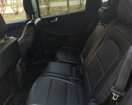 Красный Форд Эскейп, объемом двигателя 2.5 л и пробегом 86 тыс. км за 11800 $, фото 18 на Automoto.ua