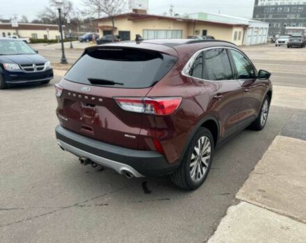 Красный Форд Эскейп, объемом двигателя 2 л и пробегом 18 тыс. км за 13200 $, фото 3 на Automoto.ua