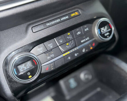 Червоний Форд Ескейп, об'ємом двигуна 1.5 л та пробігом 35 тис. км за 19300 $, фото 13 на Automoto.ua