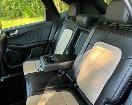 Красный Форд Эскейп, объемом двигателя 2 л и пробегом 83 тыс. км за 11999 $, фото 8 на Automoto.ua