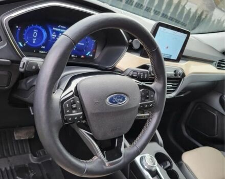 Красный Форд Эскейп, объемом двигателя 2 л и пробегом 58 тыс. км за 11600 $, фото 9 на Automoto.ua