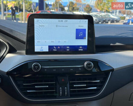 Червоний Форд Ескейп, об'ємом двигуна 1.5 л та пробігом 138 тис. км за 15200 $, фото 2 на Automoto.ua