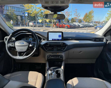 Червоний Форд Ескейп, об'ємом двигуна 1.5 л та пробігом 138 тис. км за 15200 $, фото 12 на Automoto.ua