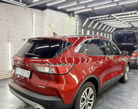 Червоний Форд Ескейп, об'ємом двигуна 1.5 л та пробігом 35 тис. км за 19300 $, фото 2 на Automoto.ua