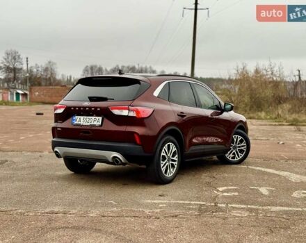 Красный Форд Эскейп, объемом двигателя 1.5 л и пробегом 14 тыс. км за 17900 $, фото 4 на Automoto.ua