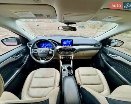 Красный Форд Эскейп, объемом двигателя 1.5 л и пробегом 14 тыс. км за 17900 $, фото 14 на Automoto.ua