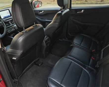 Красный Форд Эскейп, объемом двигателя 2.5 л и пробегом 86 тыс. км за 11800 $, фото 13 на Automoto.ua