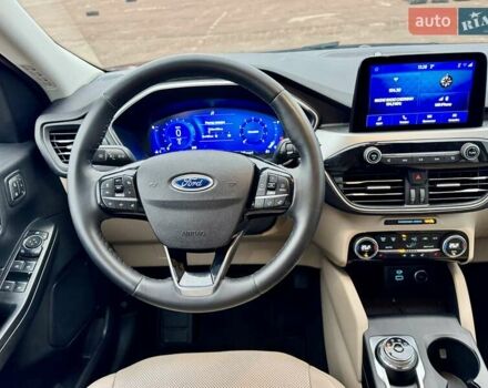 Красный Форд Эскейп, объемом двигателя 1.5 л и пробегом 14 тыс. км за 17900 $, фото 16 на Automoto.ua