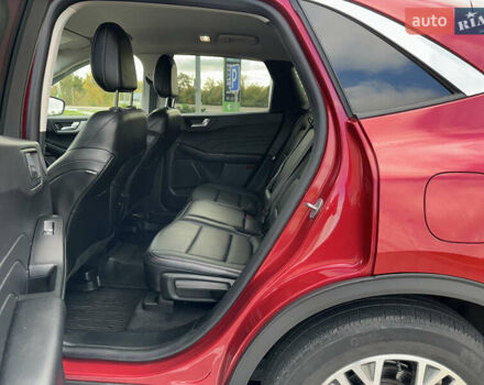 Червоний Форд Ескейп, об'ємом двигуна 2 л та пробігом 49 тис. км за 21000 $, фото 11 на Automoto.ua