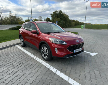 Червоний Форд Ескейп, об'ємом двигуна 2 л та пробігом 49 тис. км за 21000 $, фото 1 на Automoto.ua