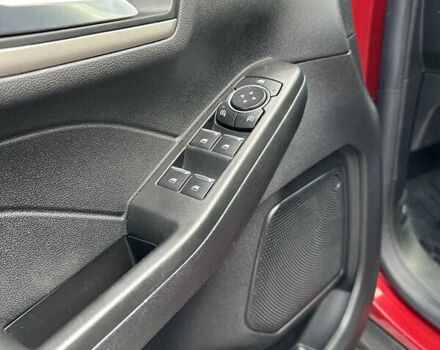 Червоний Форд Ескейп, об'ємом двигуна 2 л та пробігом 49 тис. км за 21000 $, фото 6 на Automoto.ua