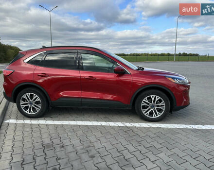 Червоний Форд Ескейп, об'ємом двигуна 2 л та пробігом 49 тис. км за 21000 $, фото 2 на Automoto.ua