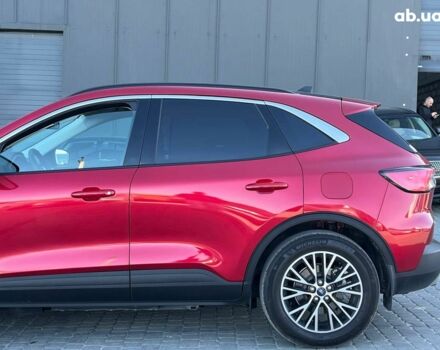 Красный Форд Эскейп, объемом двигателя 2.5 л и пробегом 68 тыс. км за 24590 $, фото 4 на Automoto.ua