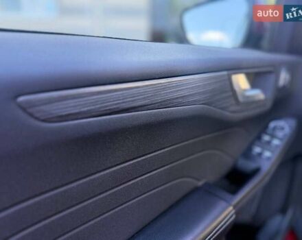 Червоний Форд Ескейп, об'ємом двигуна 2 л та пробігом 40 тис. км за 25500 $, фото 22 на Automoto.ua