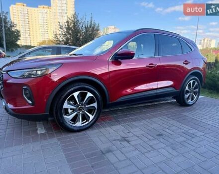 Червоний Форд Ескейп, об'ємом двигуна 2 л та пробігом 40 тис. км за 25500 $, фото 1 на Automoto.ua